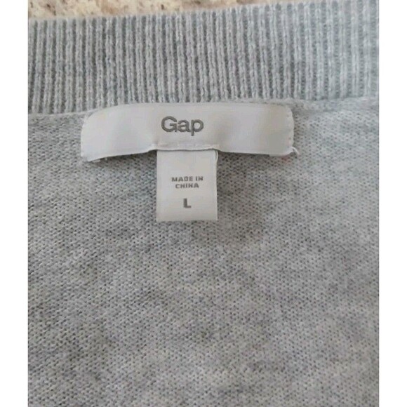 GAP Women Long Sleeve V-Neck Button Up Cardigan Sweater Pockets Gray Sz Large - Picture 7 of 8